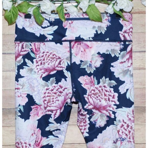 Athleta Athletic Size M Run Free Garden Party 7/8 Ankle Tight Yoga Pants Floral - Picture 5 of 9